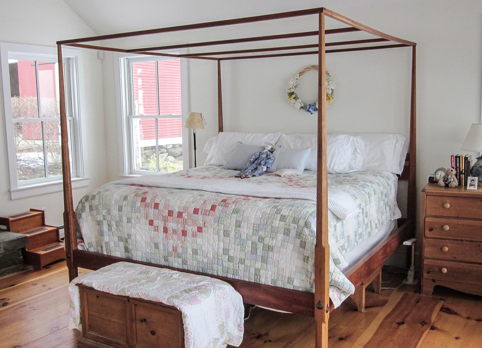 four-poster-bed